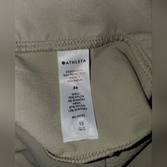 ATHLETA PLUS SIZE Trekkie North Jogger NWT Plus Size | Size: 26 UpF 40+ - Picture 13 of 16